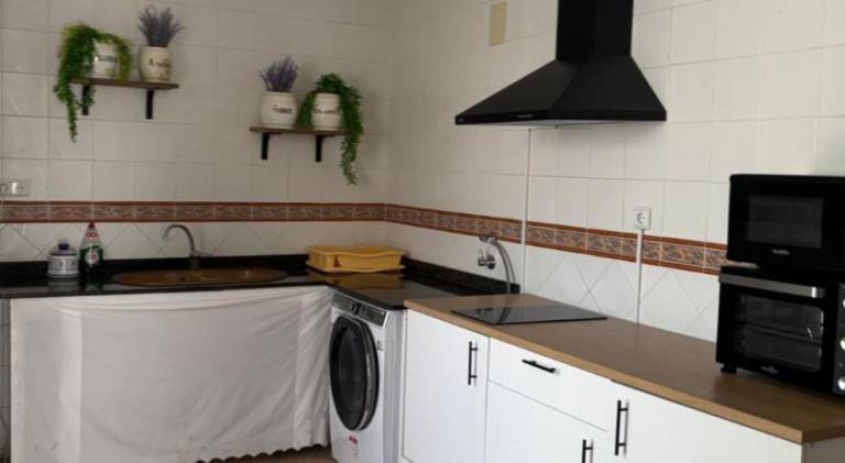 House with 2 rooms for 5 persons — photo 3