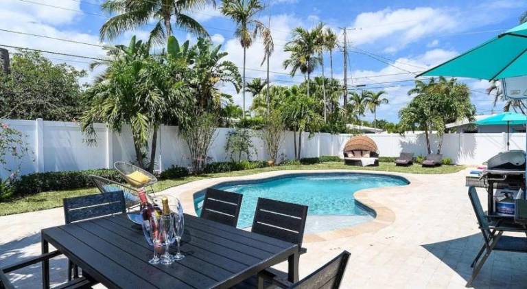 Vacation home with pool in Fort Lauderdale, FL