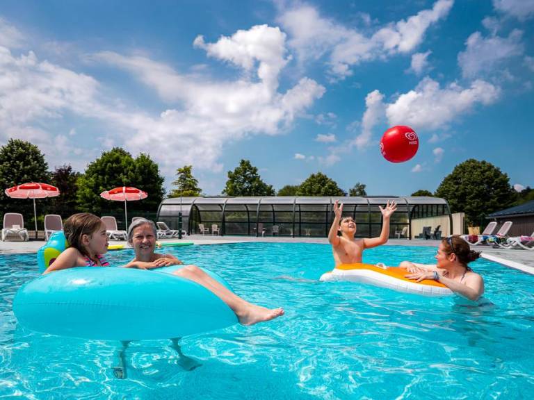 Mobile home with terrace & heated pool | Dogs allowed — photo 2