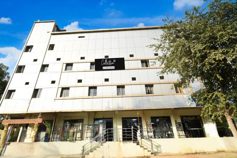 Collection O Godavari Kompally