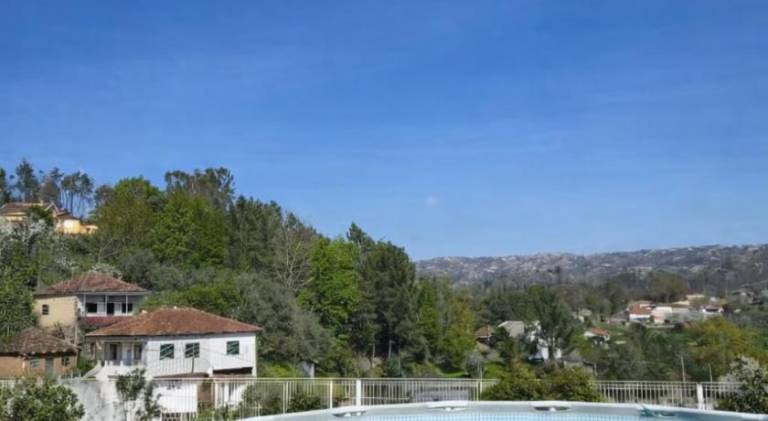 Big house with grill, garden & pool | Pet-friendly — photo 4