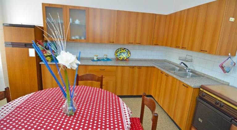 Apartment with 2 rooms for 7 persons — photo 3
