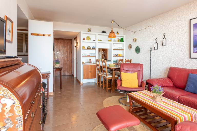 Apartment 'Corinna' with Sea View, Private Terrace and Wi-Fi — photo 4