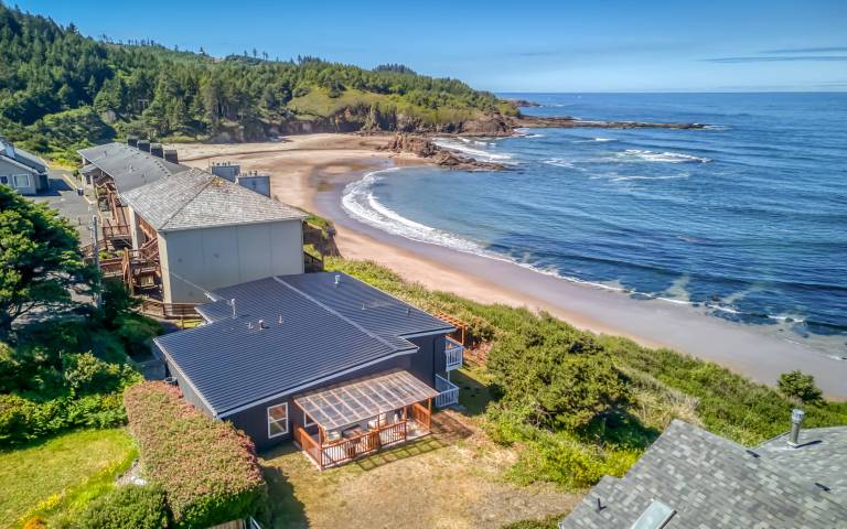 Surfrider Beach House — photo 3