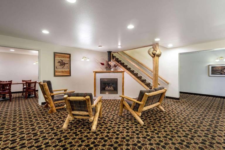 Inn at Lander, Travelodge by Wyndham — photo 3