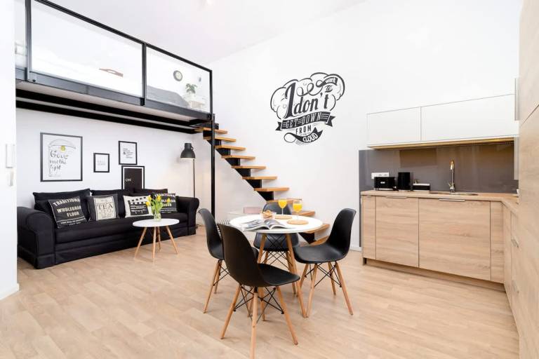 Child-friendly nice studio with fast internet | Next to Main Square | Pets allowed in Kraków