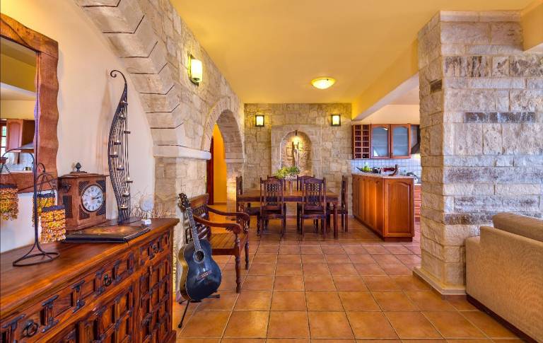 Argiris Villa - 4BD villa with sea view — photo 3
