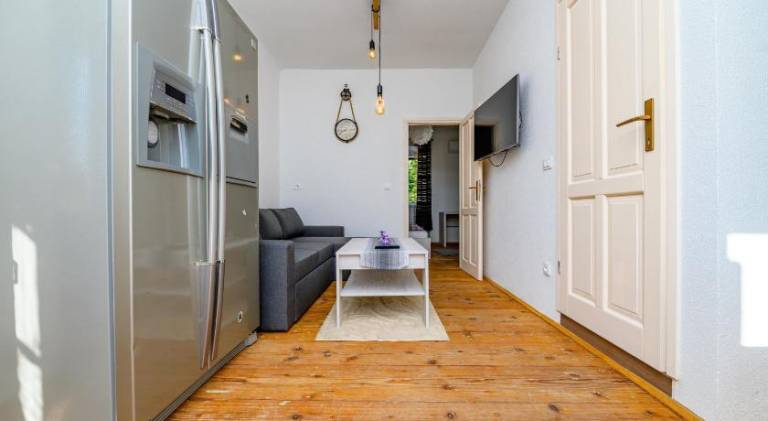 Nice vacation home with pool | Pet-friendly — photo 4