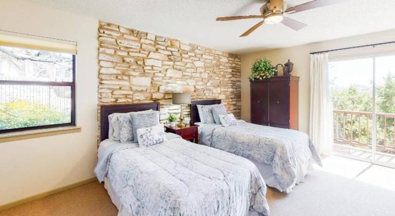 251 m&sup2; Ferienhaus