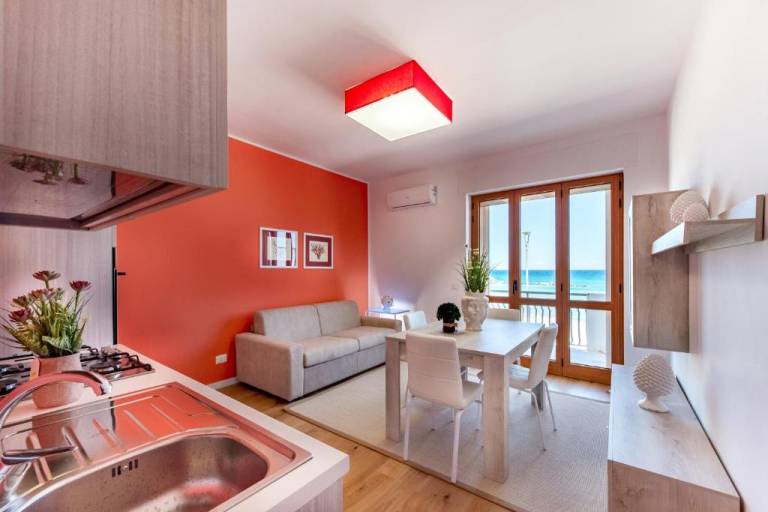 Family-oriented lovely holiday apartment | City view | Pets allowed in Giurdignano