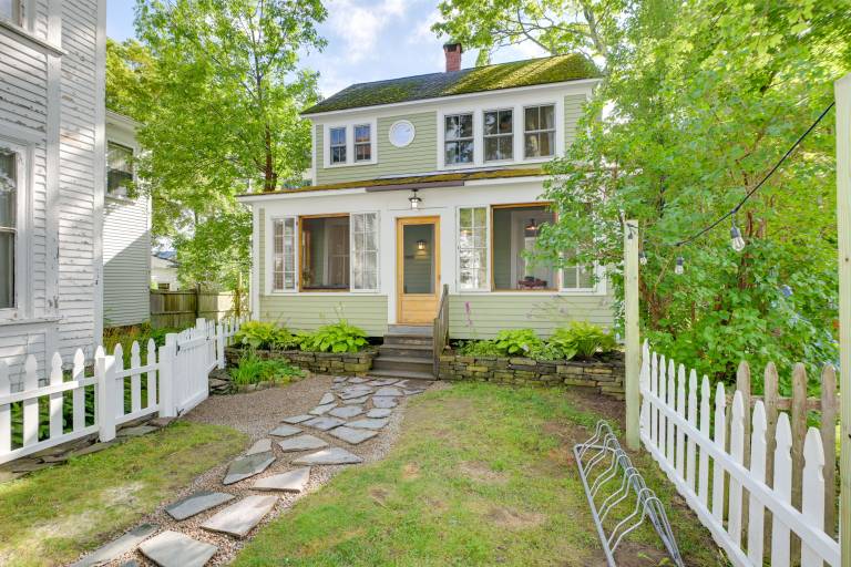 Downtown Bar Harbor Rental Home  1 Mi to Acadia! — photo 3