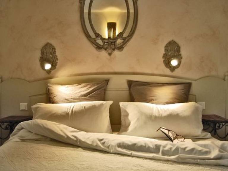 Fully equipped holiday apartment with patio & pool | Pets are welcome — photo 3