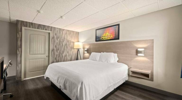 INN AT WATERVILLE — photo 4