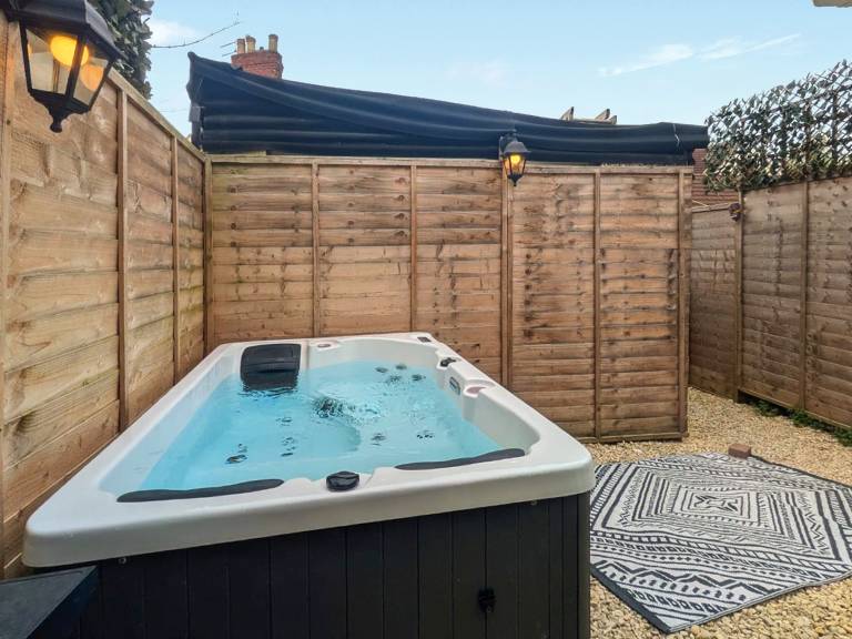 Couples Hot Tub Retreat