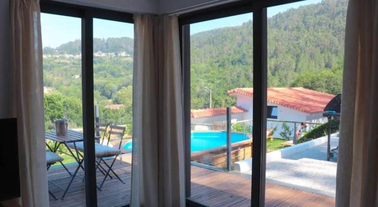 Fully equipped beautiful house with BBQ, heated pool & patio | Pet-friendly — photo 4