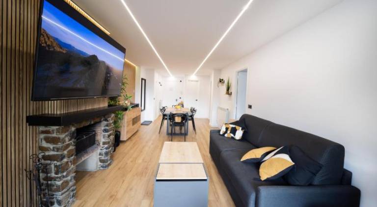 Fully equipped wonderful rental apartment with patio | Next to the ski | Pets allowed — photo 2