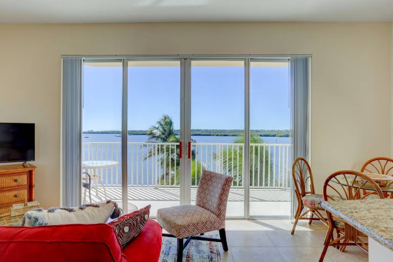 Boca Ciega Resort 307 Waterfront w/Huge Pool Deck and Community Dock