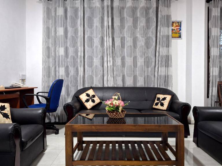 Charming villa with yard | Suitable for remote work | Pets allowed — photo 2