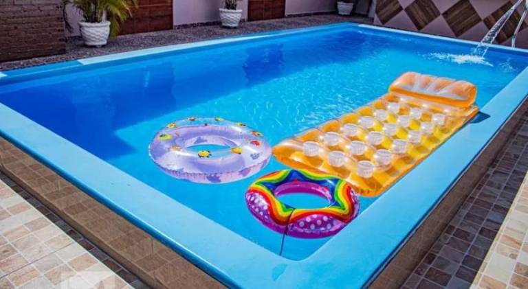 Apartment with barbeque & pool — photo 5