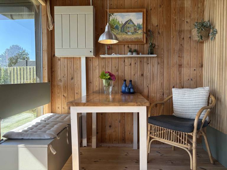 Children-friendly cottage with grill & yard | Beach view | Pets allowed — photo 2