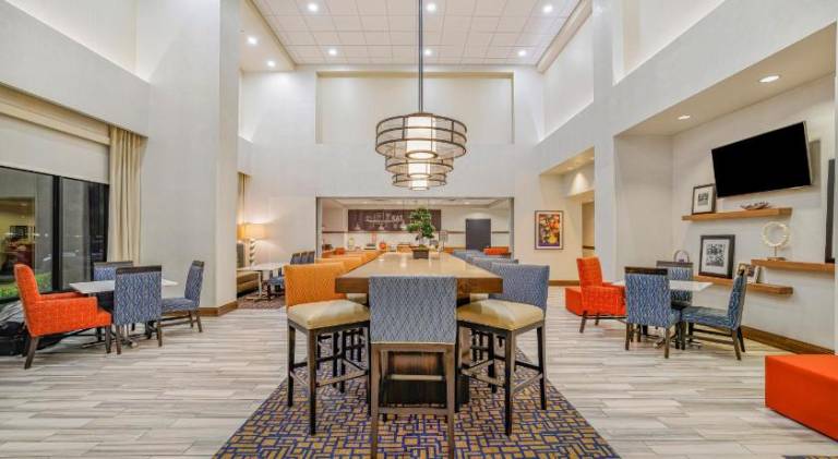Hampton Inn & Suites Dallas/Plano-East — photo 2
