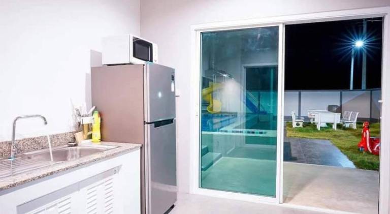 House with private pool — photo 4