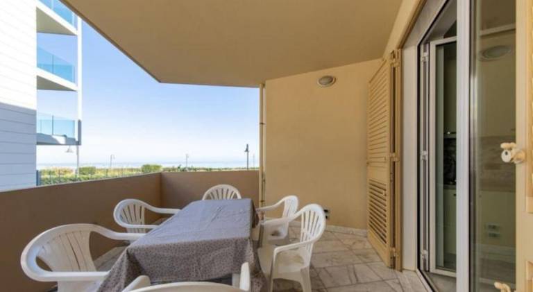 Rental apartment with terrace | Beach nearby | Pets are welcome — photo 4