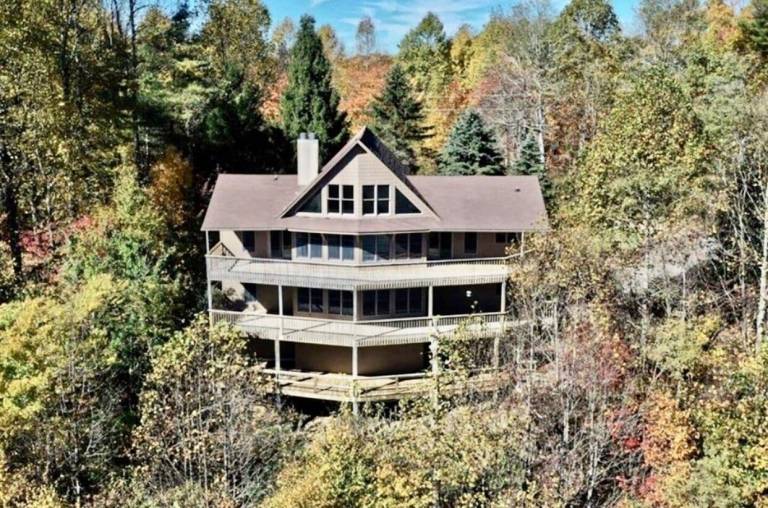 House  Boone