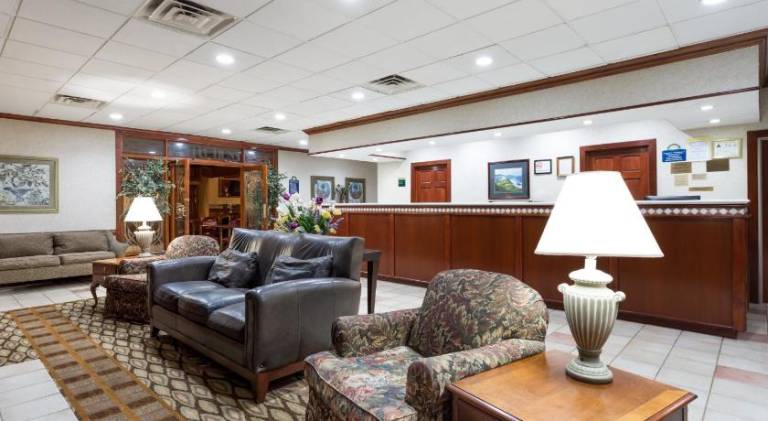 Clarion Inn Southern Pines - Pinehurst — photo 4
