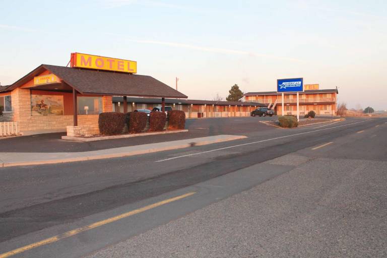Americas Best Value Inn Boardman — photo 2