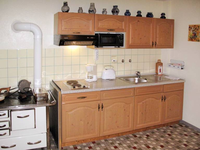 Rental apartment with garden, patio & grill | Pet-friendly — photo 4