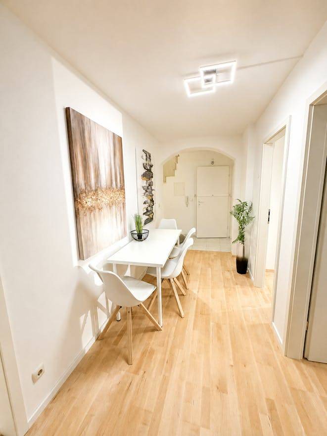 120 M² Ferienwohnung ∙ 3 Schlafzimmer ∙ 5 Gäste - Oberhaching
