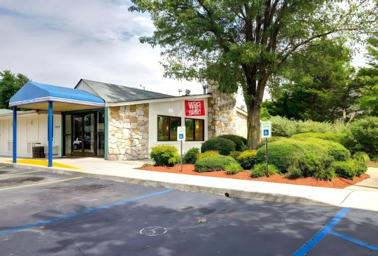Knights Inn - Burlington, NC in Burlington, NC
