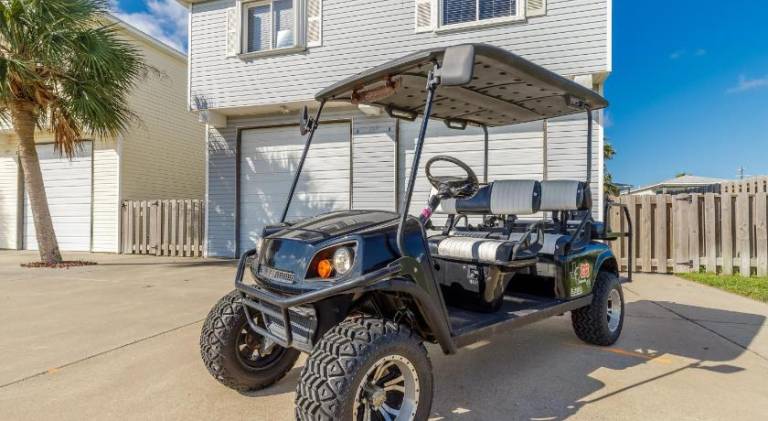 Vacation home with pool | Pets allowed in Port Aransas, TX