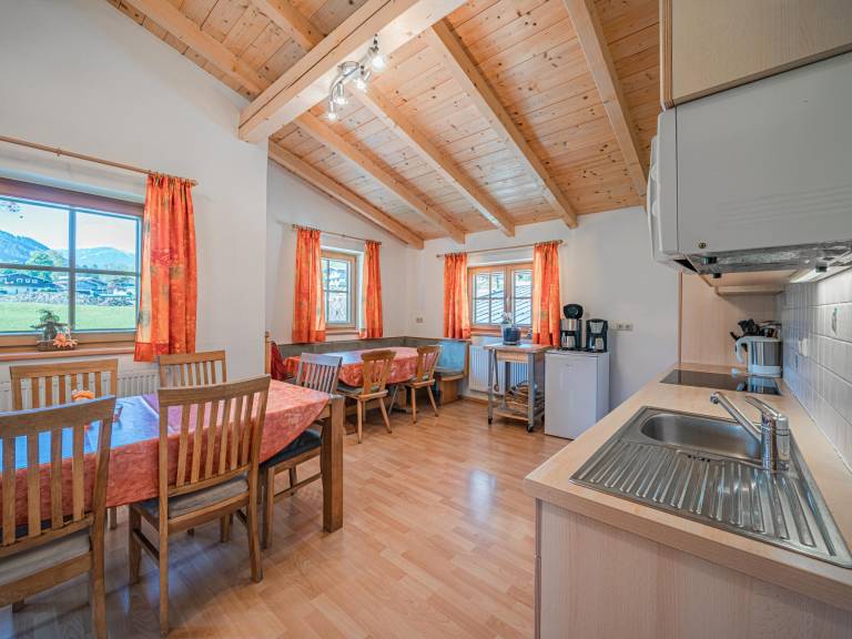 Big house with terrace, private pool & yard | Pet-friendly — photo 4