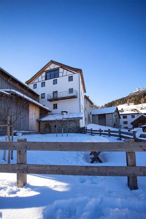 Ferienwohnung in Surses, für max. 4 Personen Ferienwohnung in Surses, für max. 4 Personen