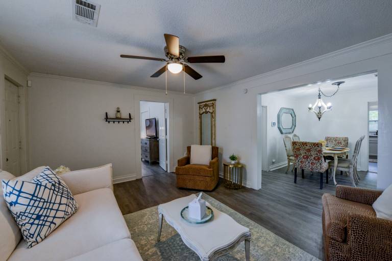 Family-oriented lovely vacation home with garden & grill | City view | Good for workation | Pet-friendly — photo 3