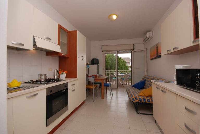Rental apartment with patio & pool | Garden view — photo 4