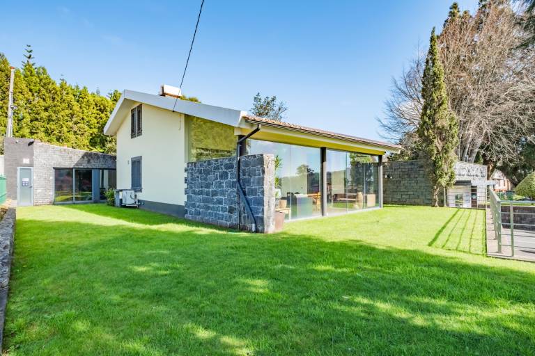 Hus  Santa Cruz