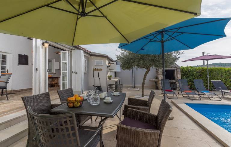 Fully equipped beautiful vacation home with private pool, patio & barbeque | Pets are welcome — photo 5