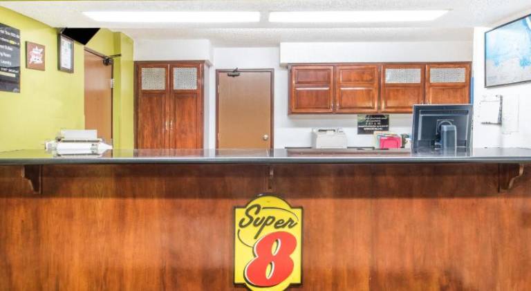 Super 8 By Wyndham Harlingen Tx — photo 5