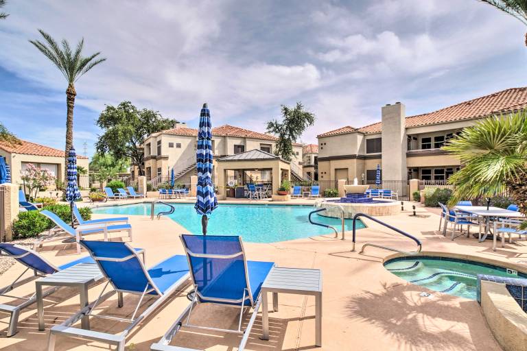 12 Mi to Old Town Scottsdale Condo w Pool Access