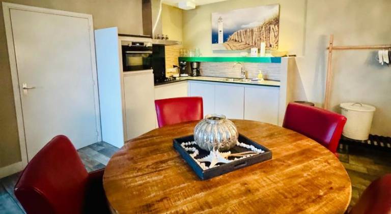 Apartment with yard & terrace | Beach nearby | Pets are welcome — photo 3