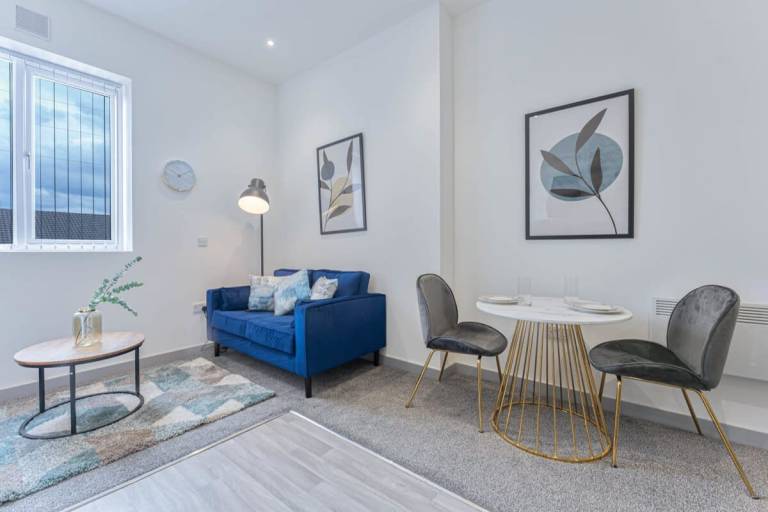 Contemporary Budget 1 Bed Flat in Dudley