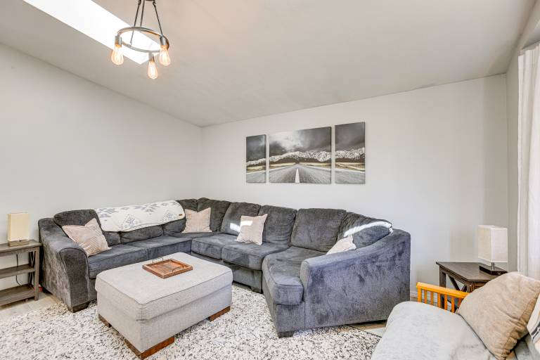 Family-Friendly Home w/ Fire Pit in Bend! — photo 4