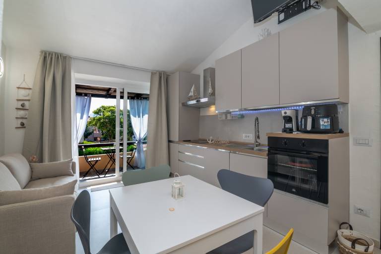 Apartment 'Angolo Di Mare - Cannigione' with Private Terrace, Wi-Fi and Air Conditioning — photo 2