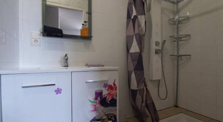 Chambre spacieuse vue sur le Lot - proche Cahors — photo 2