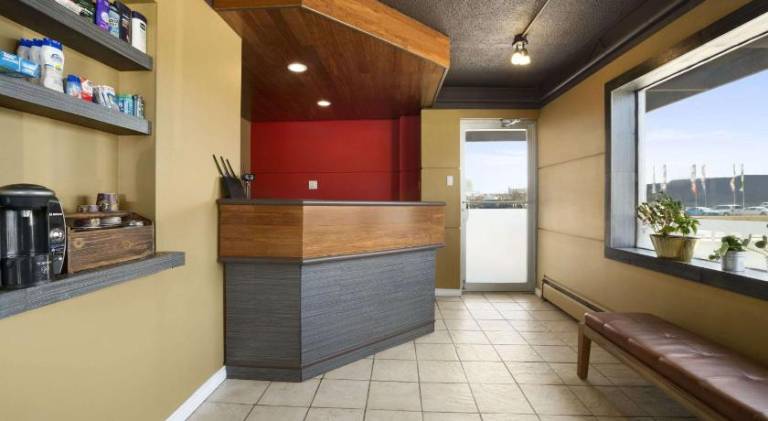 Nice Inn Edmonton — photo 3