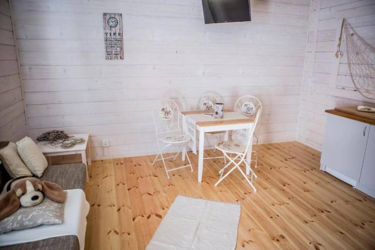 Vacation home with terrace, yard & barbecue — photo 3