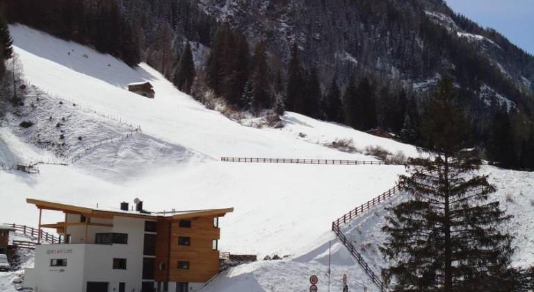 Holiday apartment with garden & patio in Ischgl